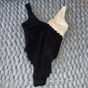 scallop one piece